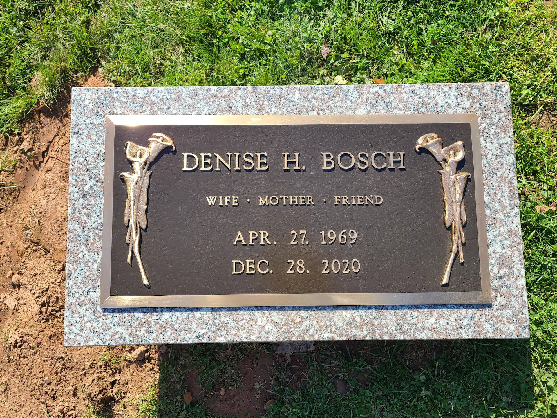 Bronze Tribute Plaque hand-carved by Tribute Plaque Shop in NJ — image 4