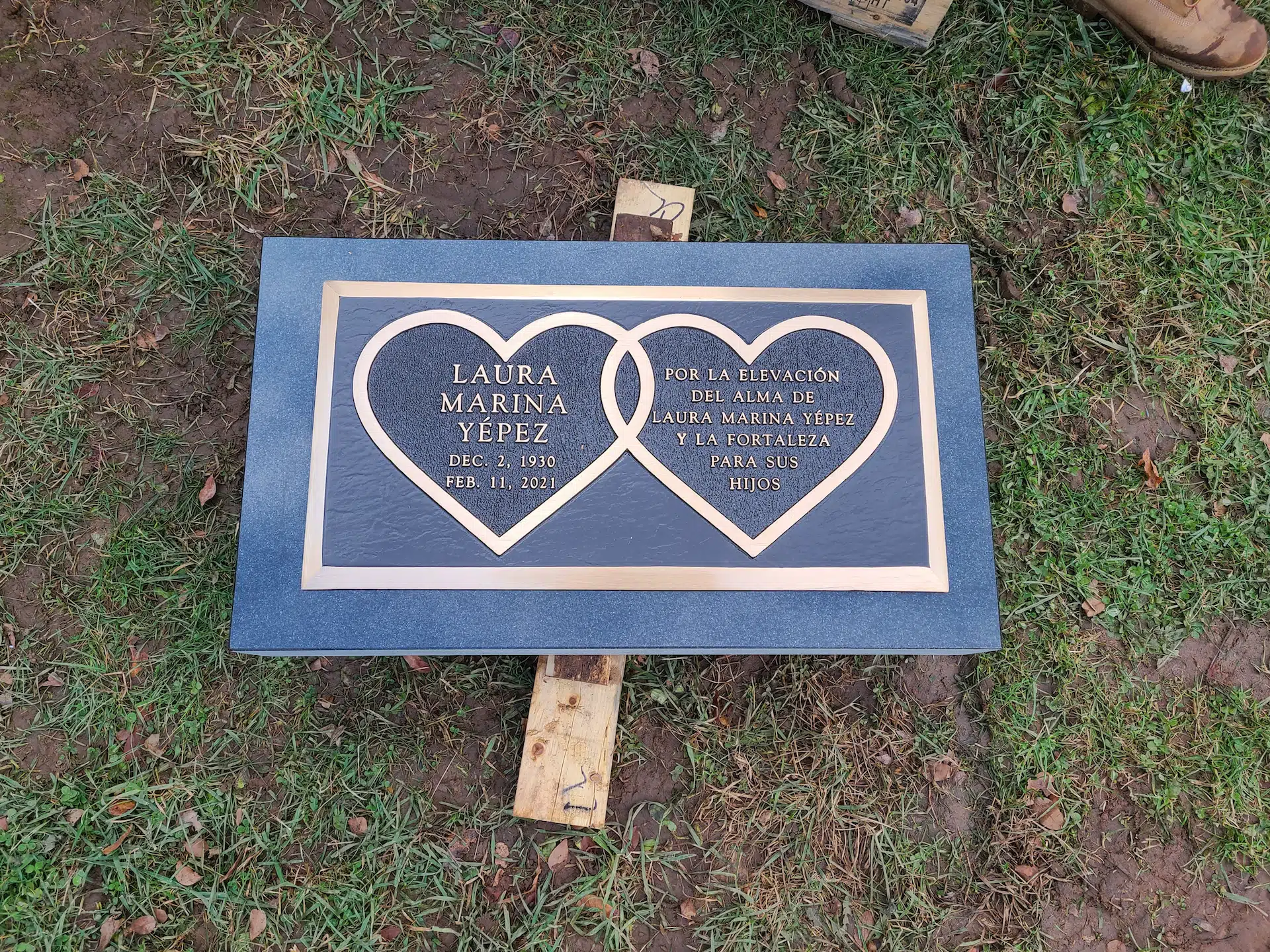 Bronze Tribute Plaque hand-carved by Tribute Plaque Shop in NJ — image 5