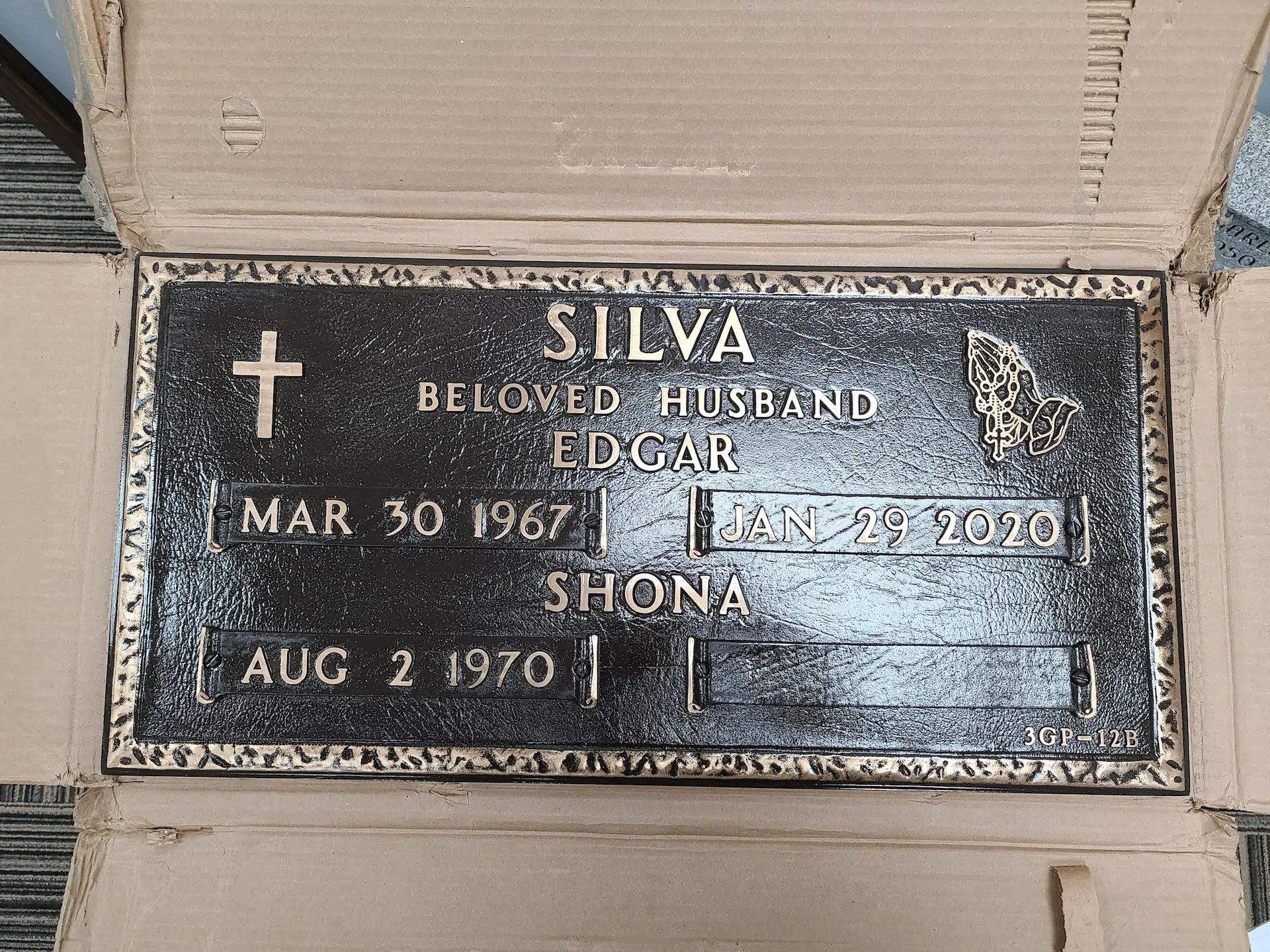 Bronze Tribute Plaque hand-carved by Tribute Plaque Shop in NJ — image 9